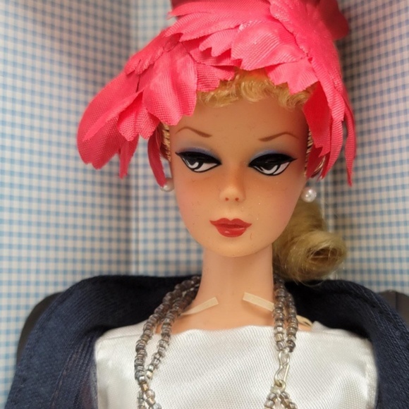 Commuter Barbie based on the original 59 commuter *NEW